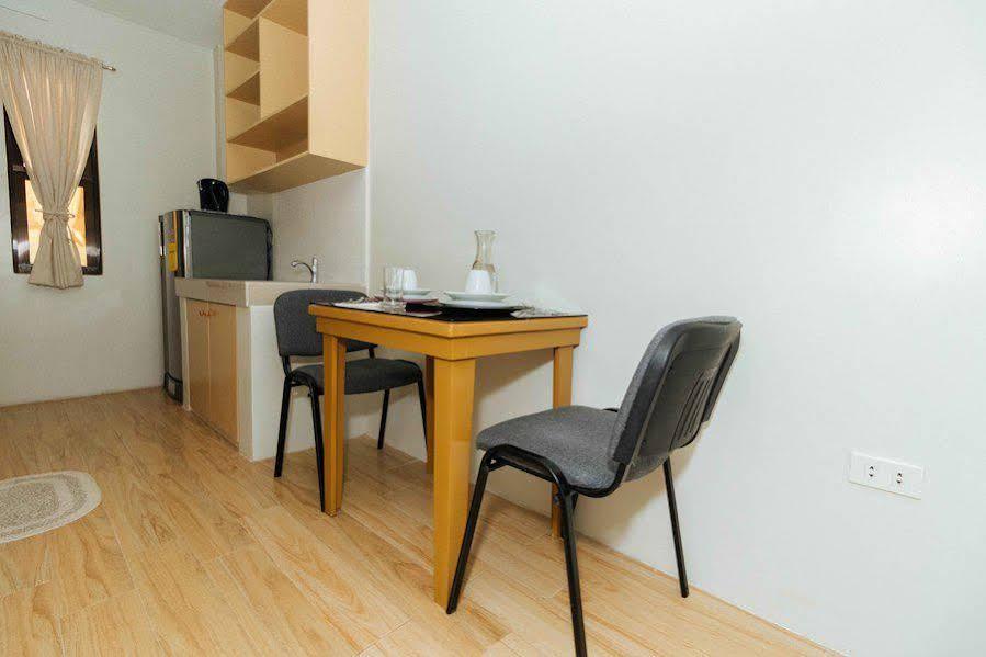 Reddoorz Plus Bienvenido Boarding House Las Pinas Weekly Stay Exterior photo